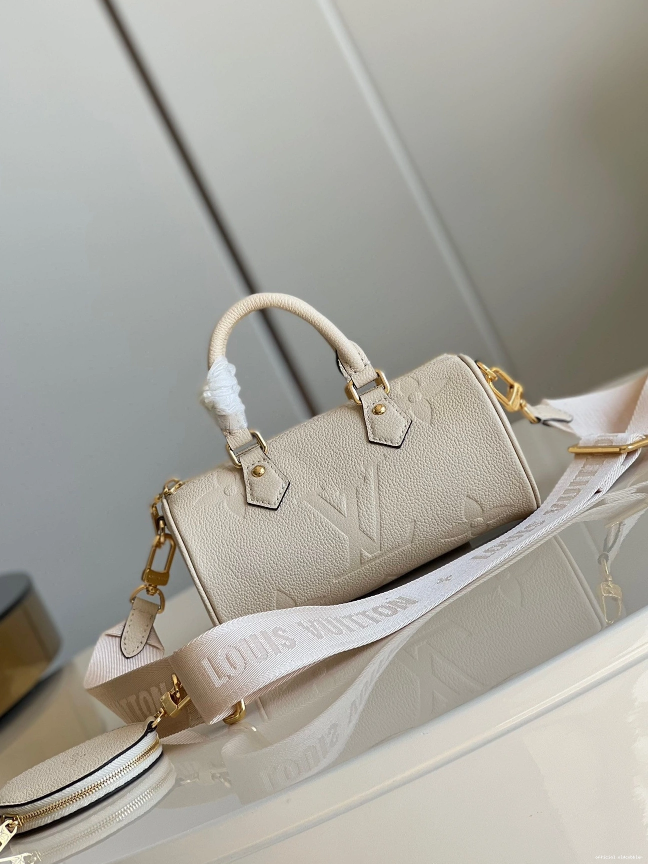 Official oldcobbler PAPILLON LOUIS BB VUITTON 0823